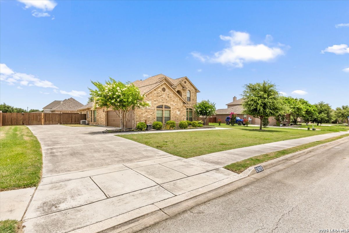 6909 Hallie Heights Schertz TX 78154