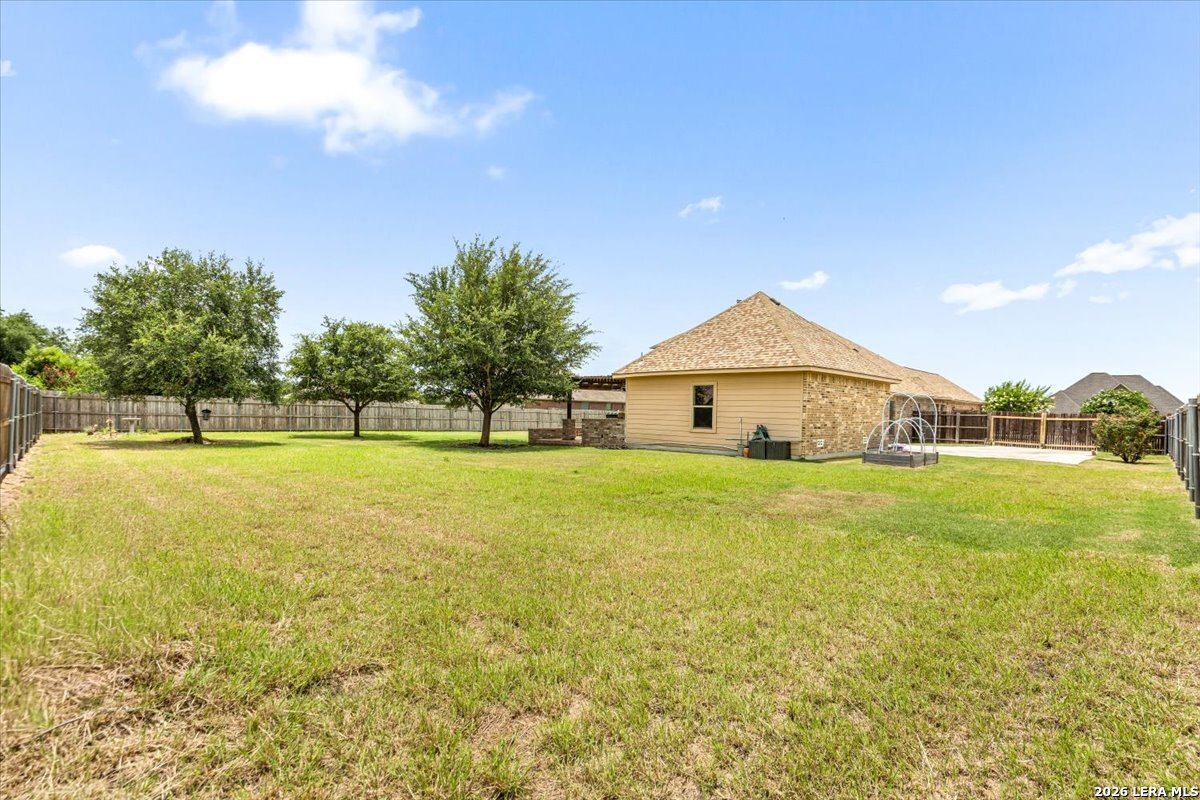 6909 Hallie Heights Schertz TX 78154
