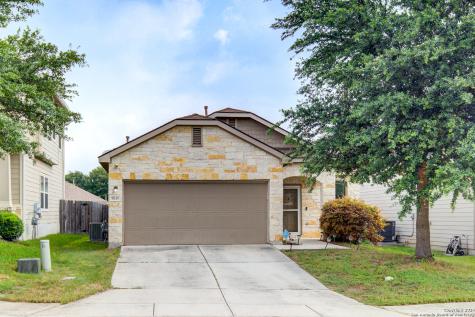 9039 Kissena Park Converse TX 78109