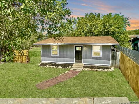 6154 Lawn Valley Drive San Antonio TX 78242