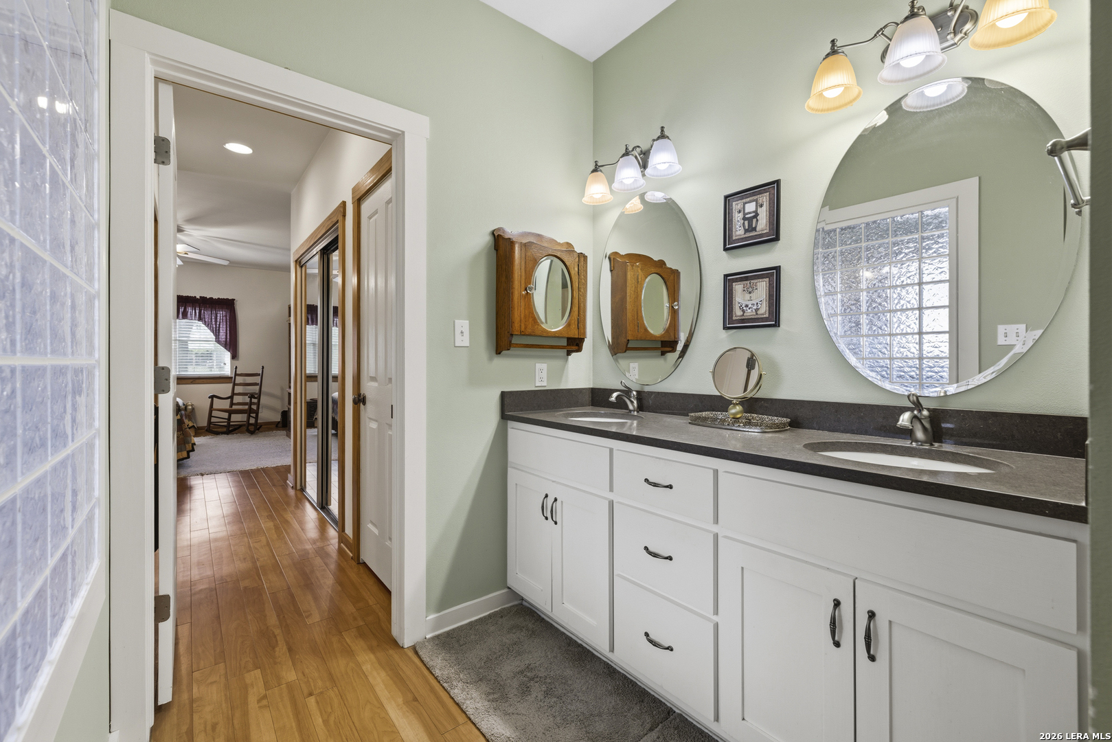 505 W San Antonio Fredericksburg TX 78624