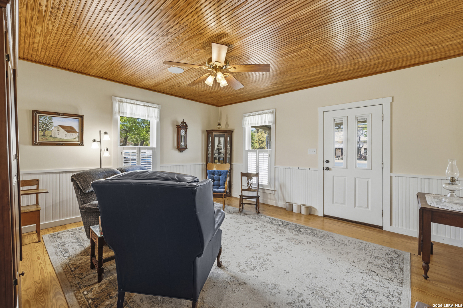 505 W San Antonio Fredericksburg TX 78624