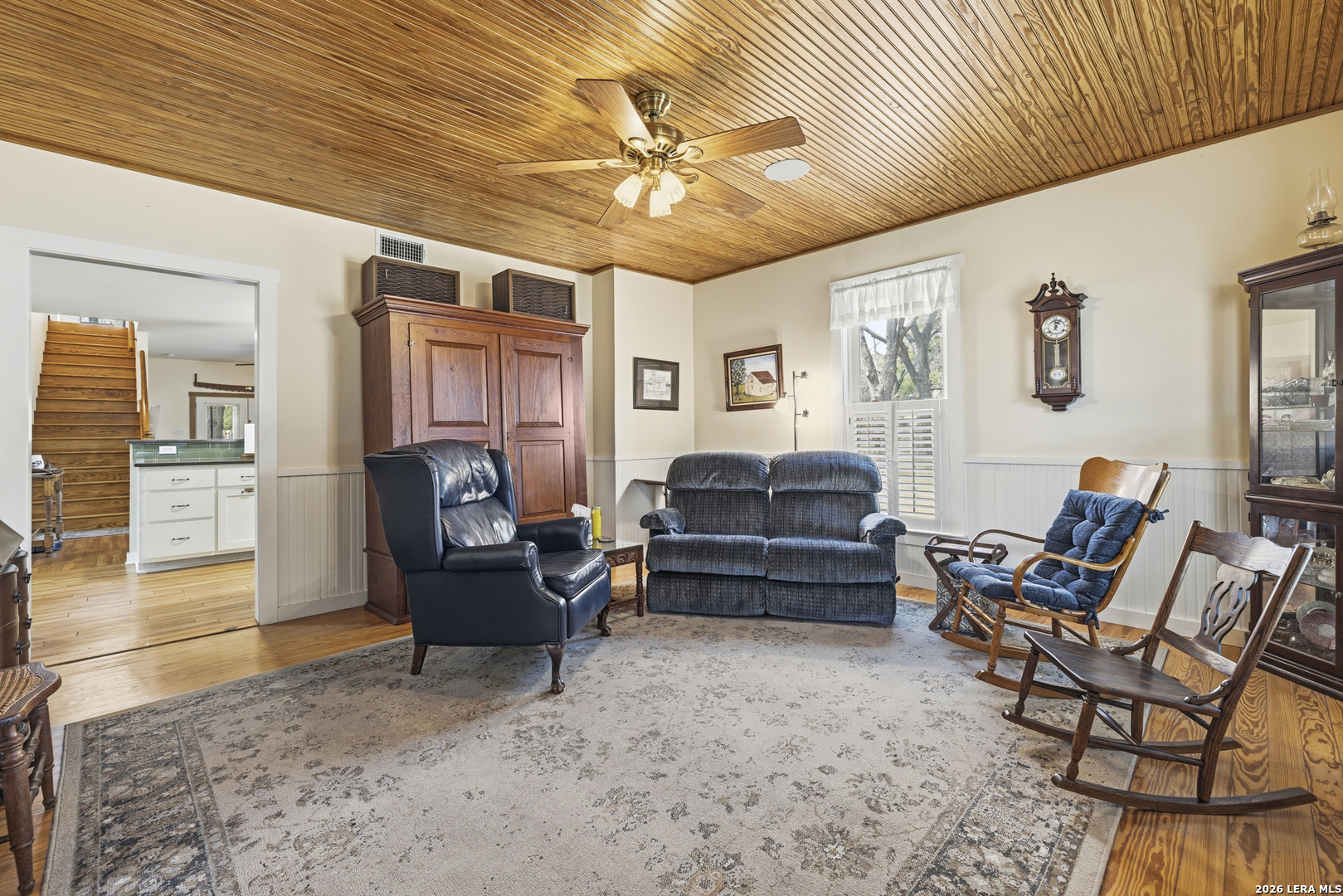 505 W San Antonio Fredericksburg TX 78624