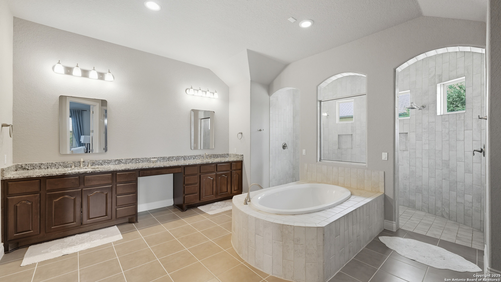 1218 Magnum New Braunfels TX 78132