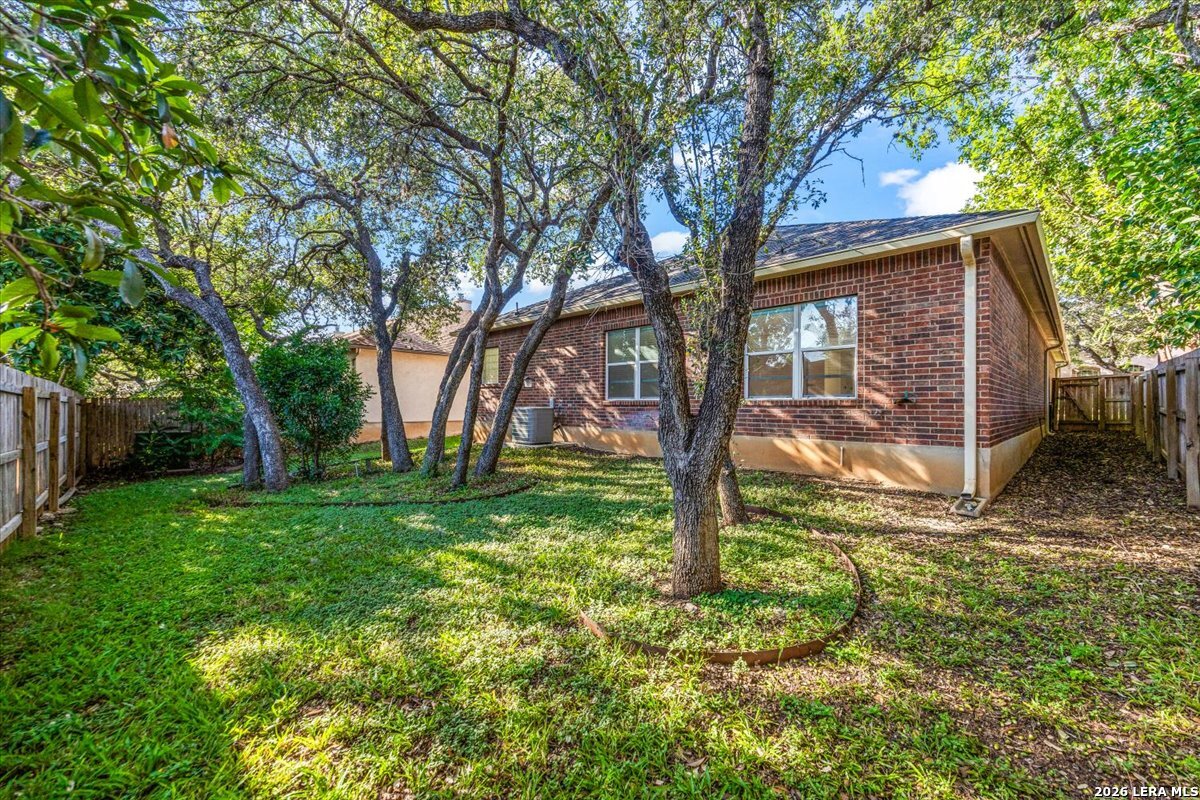 30 Amber Forest Hollywood Park TX 78232
