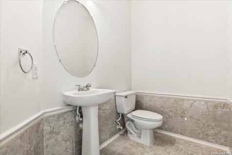 30 Amber Forest Hollywood Park TX 78232