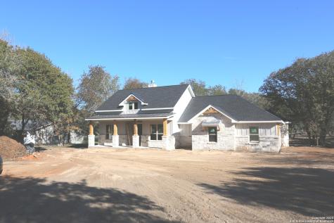 421 Meadowgrove Lane Adkins TX 78101