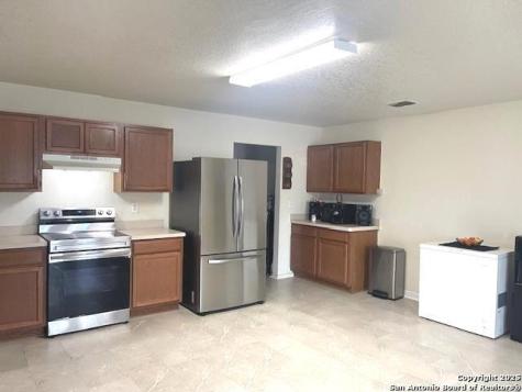 7431 Monets Garden San Antonio TX 78218