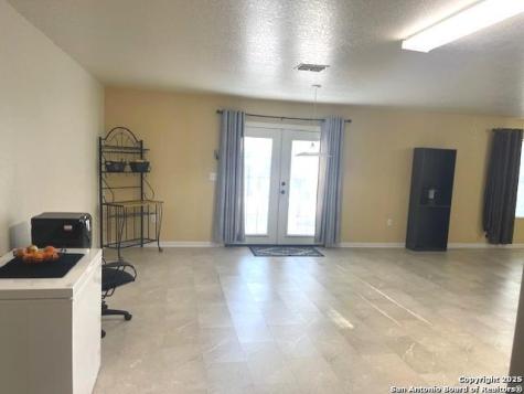 7431 Monets Garden San Antonio TX 78218