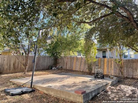 7431 Monets Garden San Antonio TX 78218