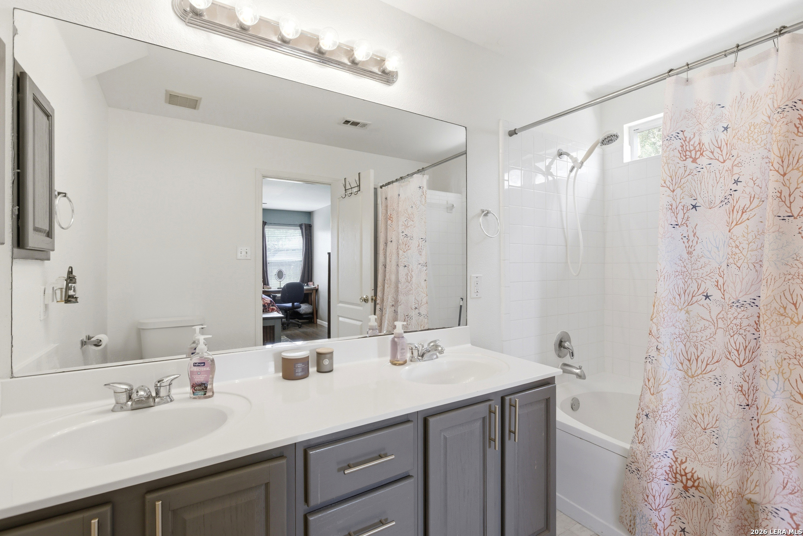 426 Bridle Ridge San Antonio TX 78227