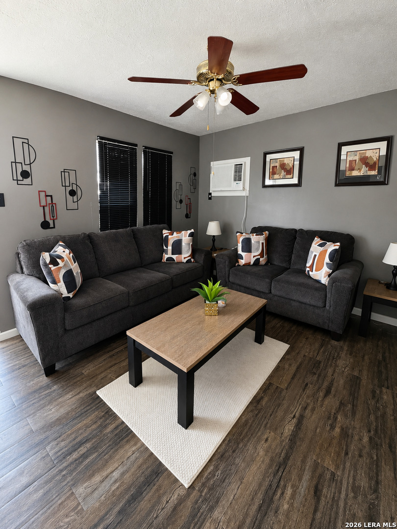 2343 Burnet San Antonio TX 78202