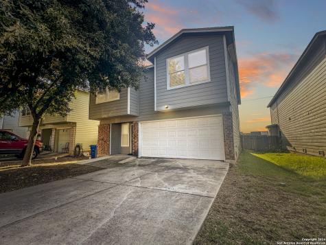 7231 Magnolia Bluff San Antonio TX 78218