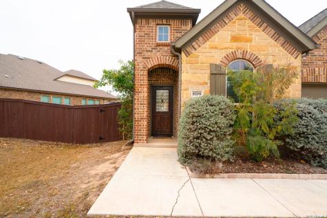 8709 White Crown San Antonio TX 78254