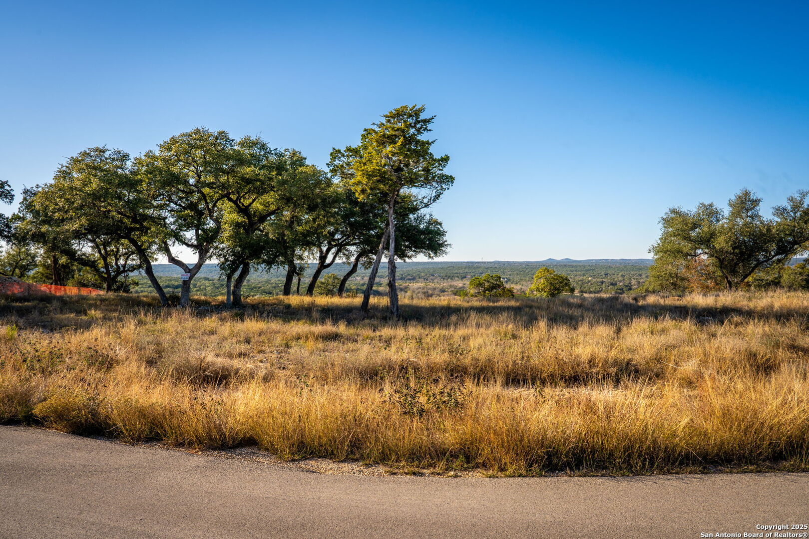 911 Enchanted Canyon Lake TX 78133