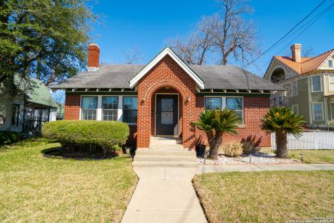915 N Austin Street Seguin TX 78155