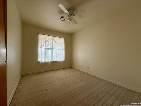 318 Cottonwood Kenedy TX 78119