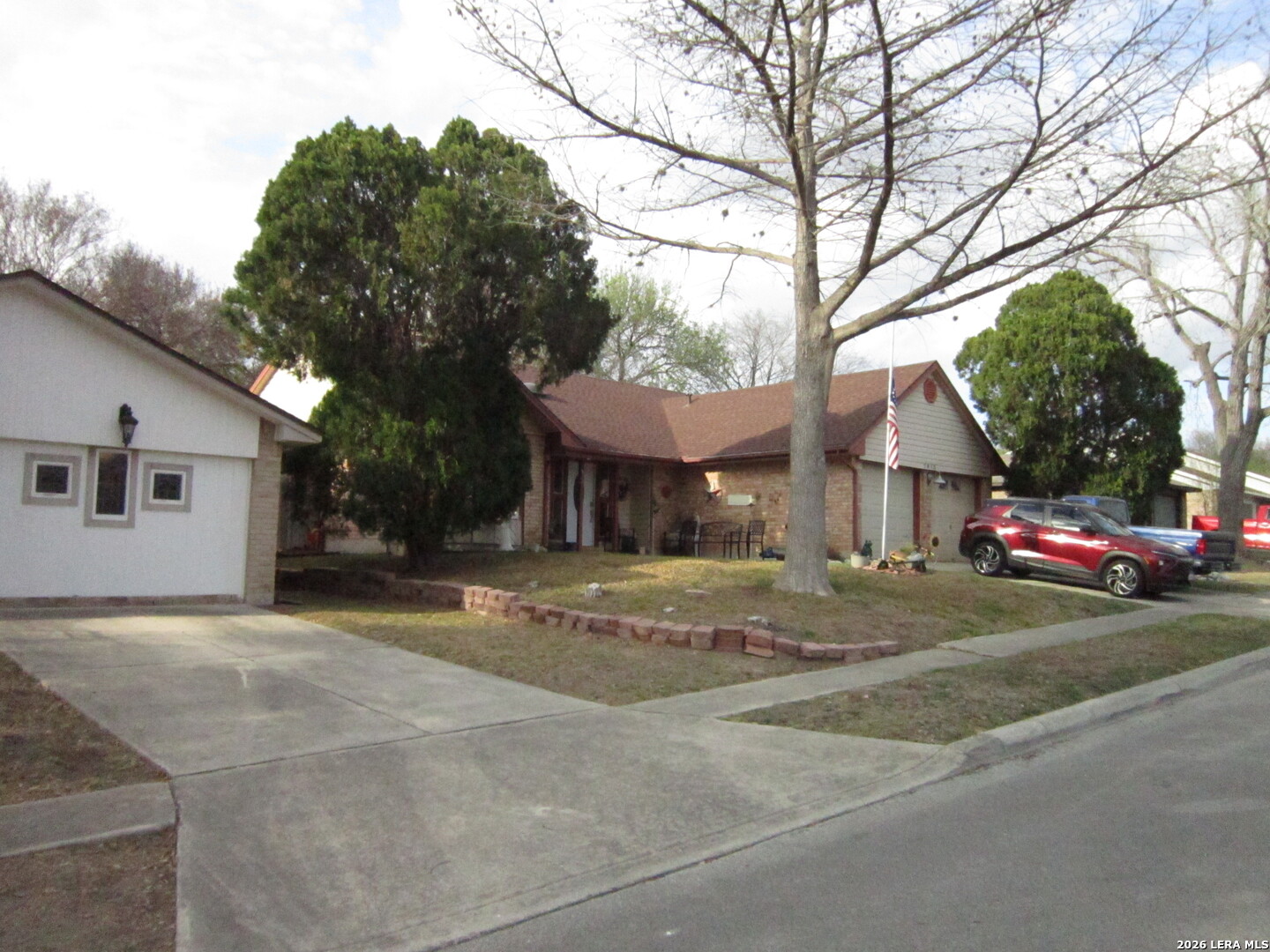 7911 Forest Cabin Live Oak TX 78233