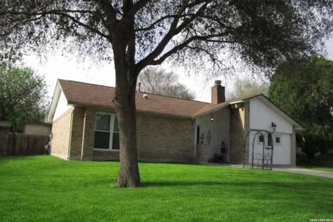 7911 Forest Cabin Live Oak TX 78233