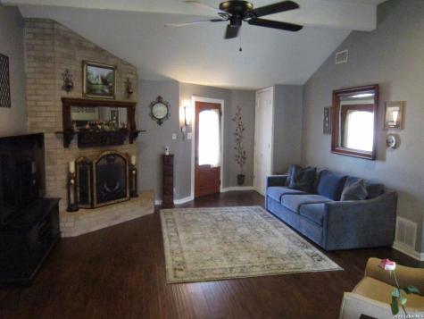 7911 Forest Cabin Live Oak TX 78233