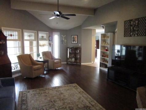 7911 Forest Cabin Live Oak TX 78233