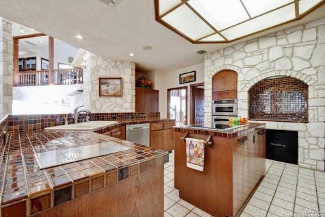 17050 Sunridge Point Helotes TX 78023