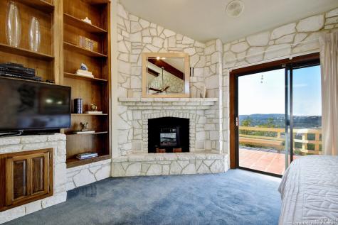 17050 Sunridge Point Helotes TX 78023