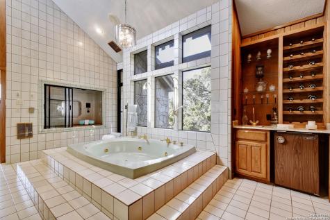 17050 Sunridge Point Helotes TX 78023