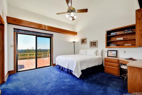 17050 Sunridge Point Helotes TX 78023