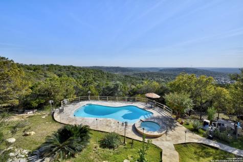 17050 Sunridge Point Helotes TX 78023