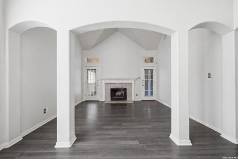 4 Dunthorte Lane San Antonio TX 78250