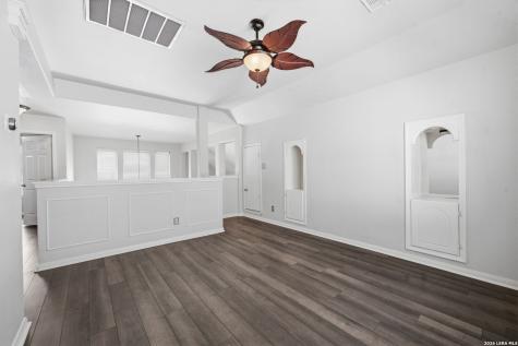 4 Dunthorte Lane San Antonio TX 78250