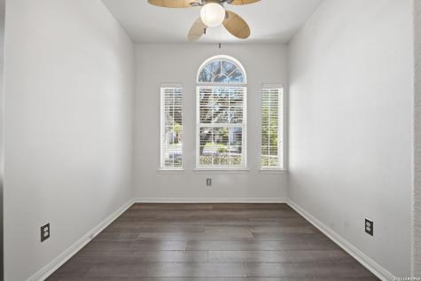 4 Dunthorte Lane San Antonio TX 78250