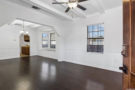 438 Rigsby San Antonio TX 78210