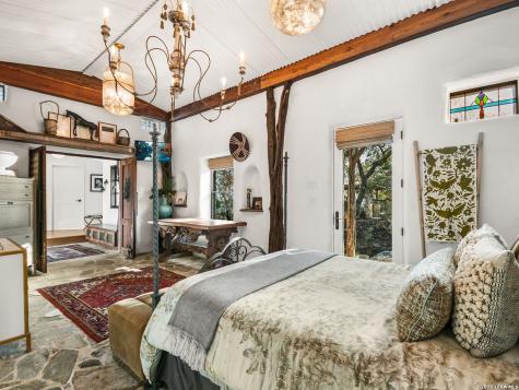1191 Saddleback Ridge Bandera TX 78003