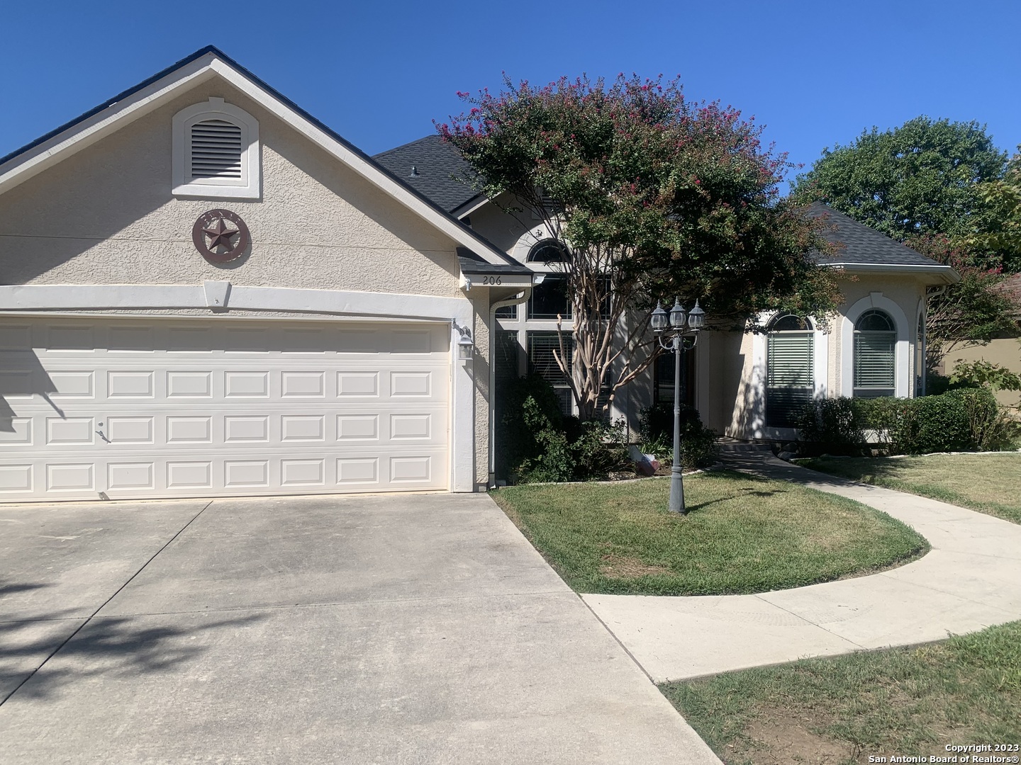 206 English Oaks Circle Boerne TX 78006
