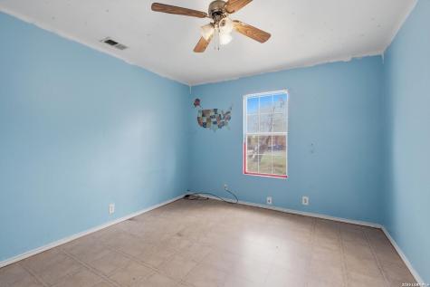4615 Waterwood Pass Drive Elmendorf TX 78112