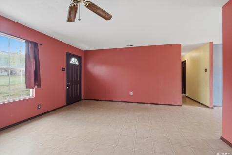 4615 Waterwood Pass Drive Elmendorf TX 78112