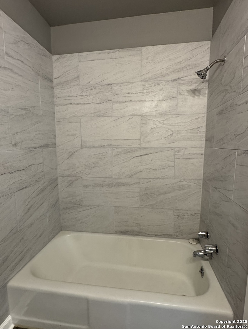 219 E Vestal Place San Antonio TX 78221
