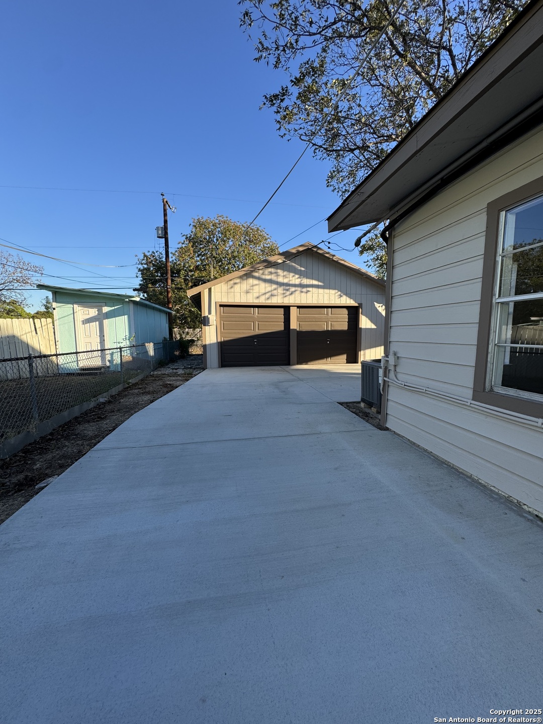 219 E Vestal Place San Antonio TX 78221