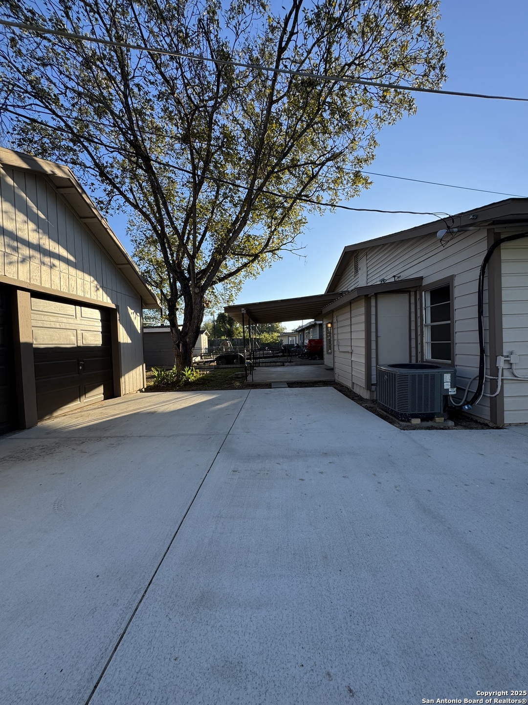 219 E Vestal Place San Antonio TX 78221