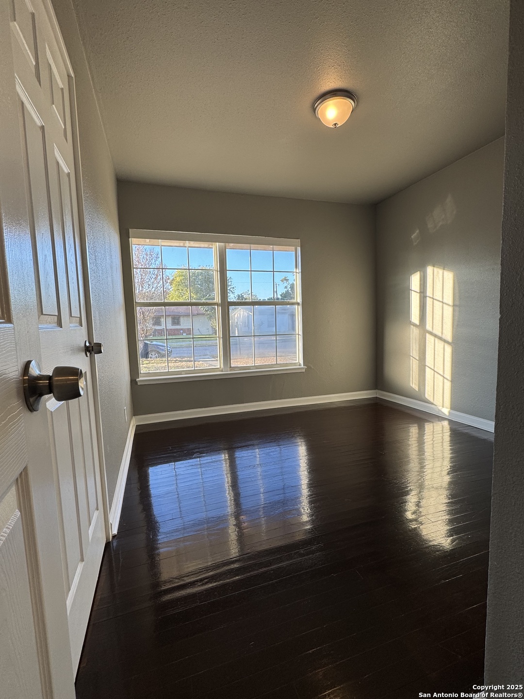 219 E Vestal Place San Antonio TX 78221