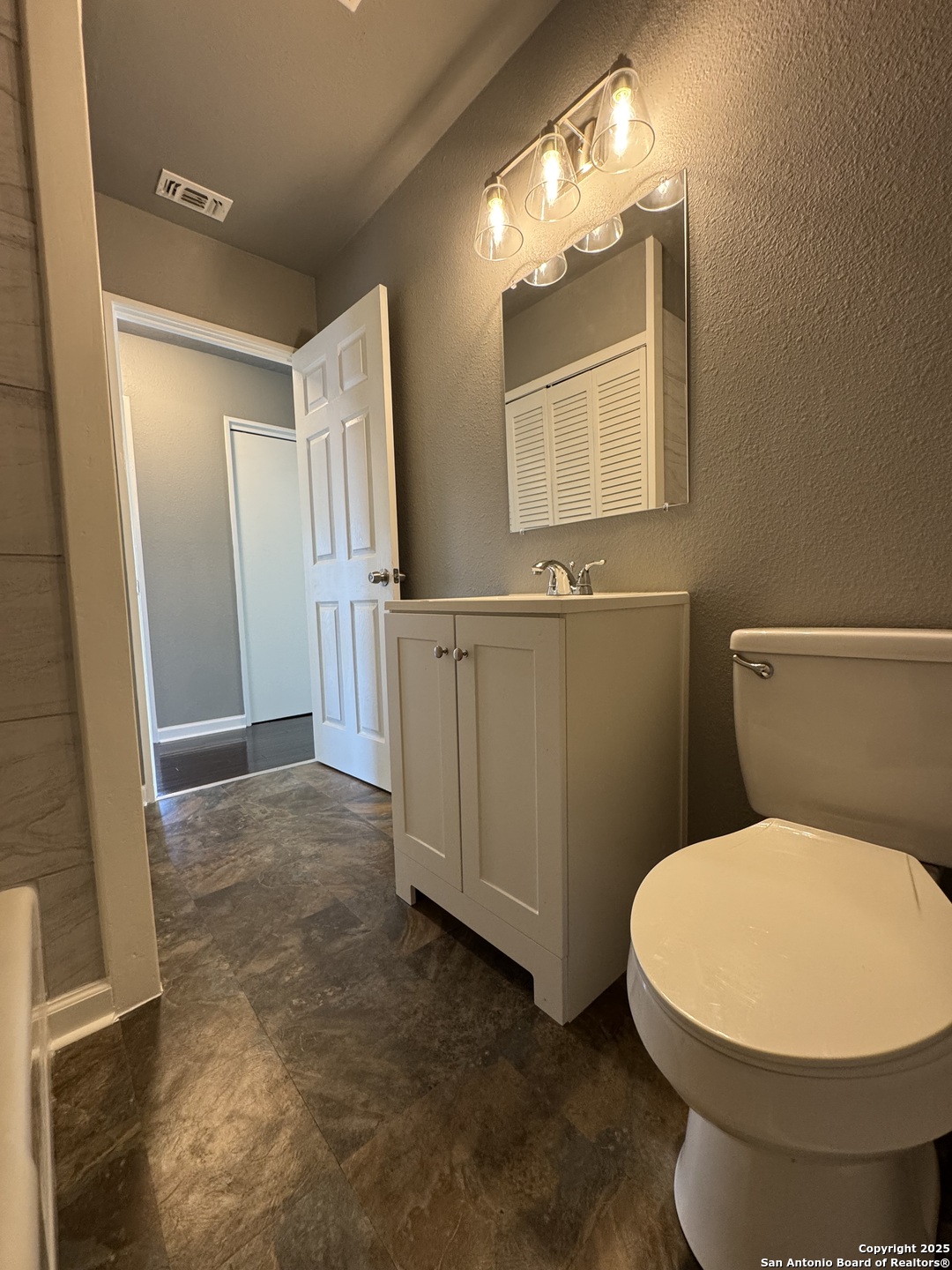 219 E Vestal Place San Antonio TX 78221