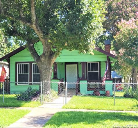 826 Kayton Avenue San Antonio TX 78210