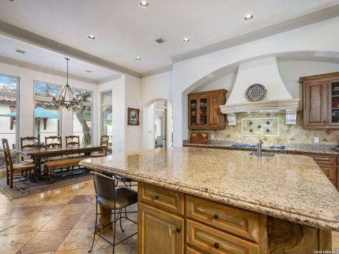 222 Farne Castle Shavano Park TX 78249