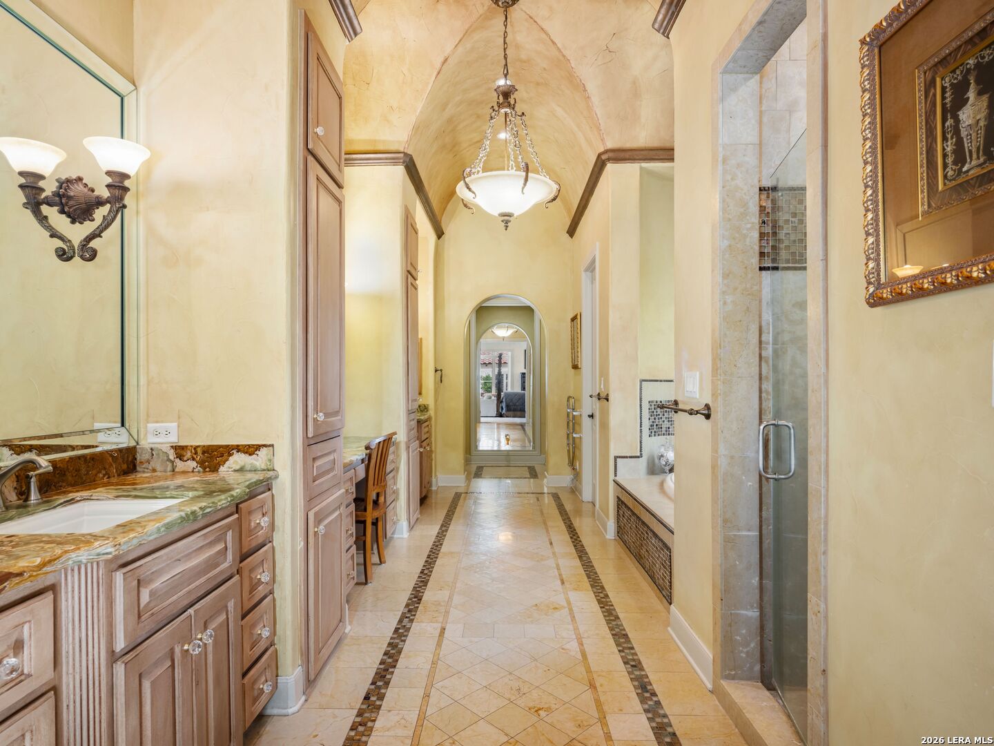 222 Farne Castle Shavano Park TX 78249