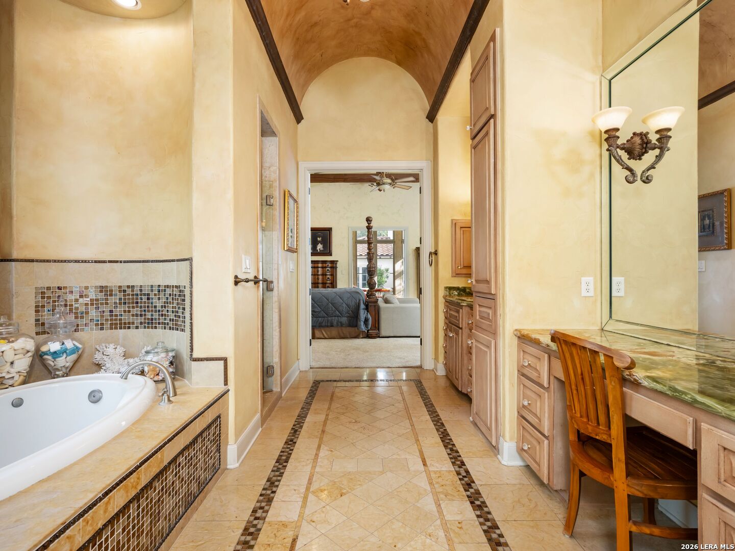 222 Farne Castle Shavano Park TX 78249