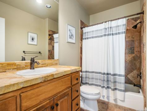 222 Farne Castle Shavano Park TX 78249
