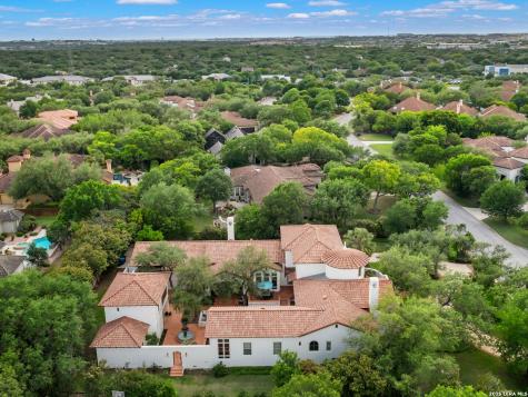 222 Farne Castle Shavano Park TX 78249