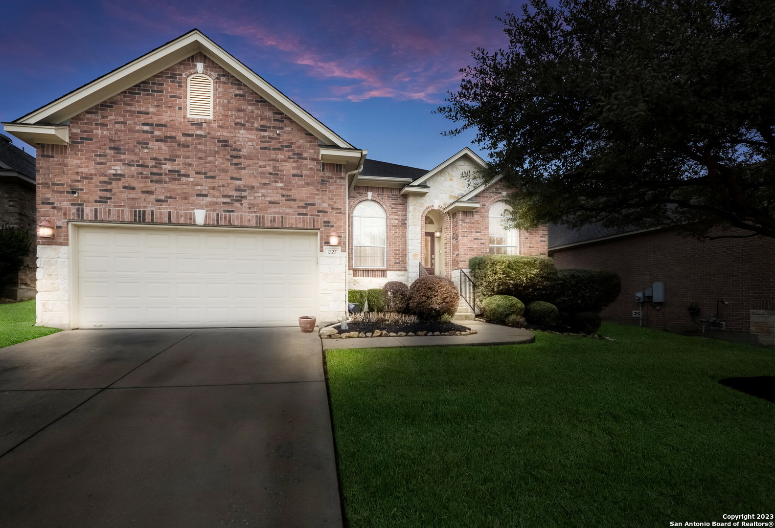 1727 Mountain Cove San Antonio TX 78258